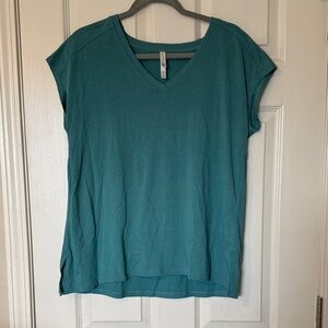 Cozy Casual Teal V-Neck Short Sleeve Tee